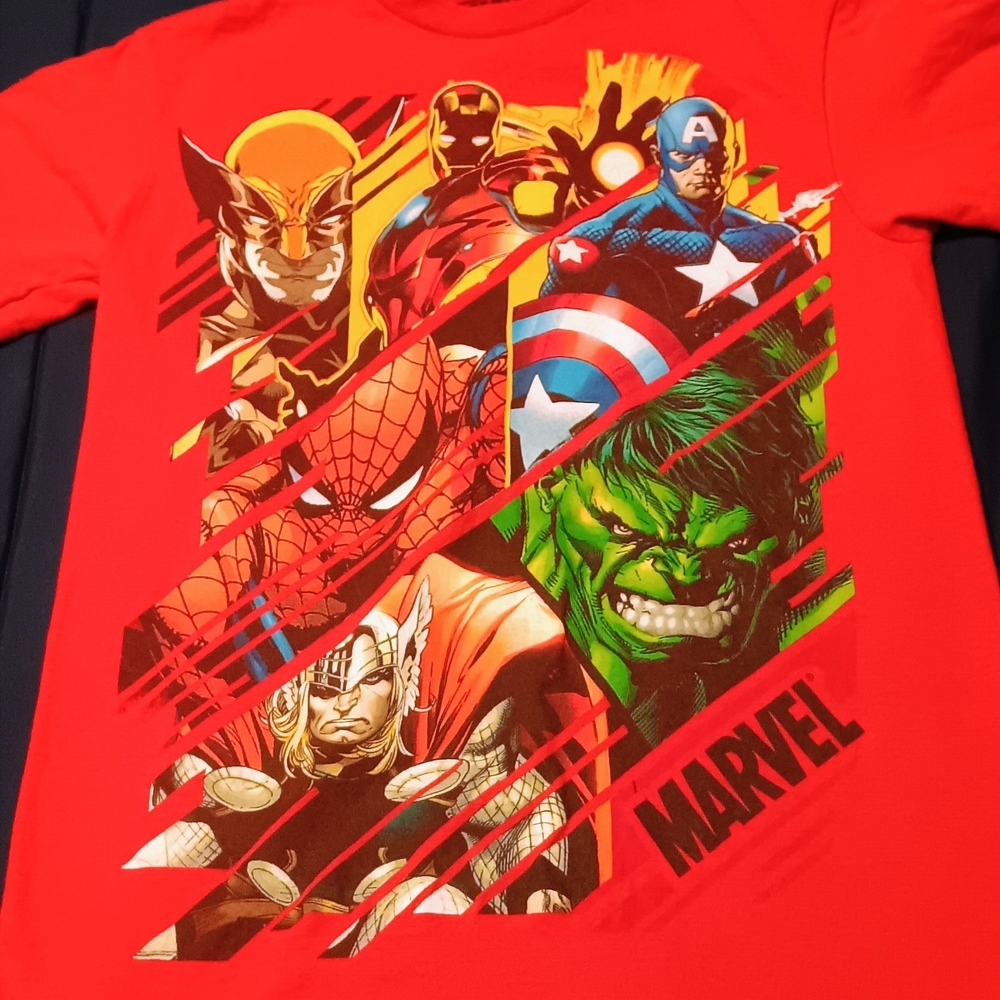 Marvel Heroes Red Short Sleeve Tee